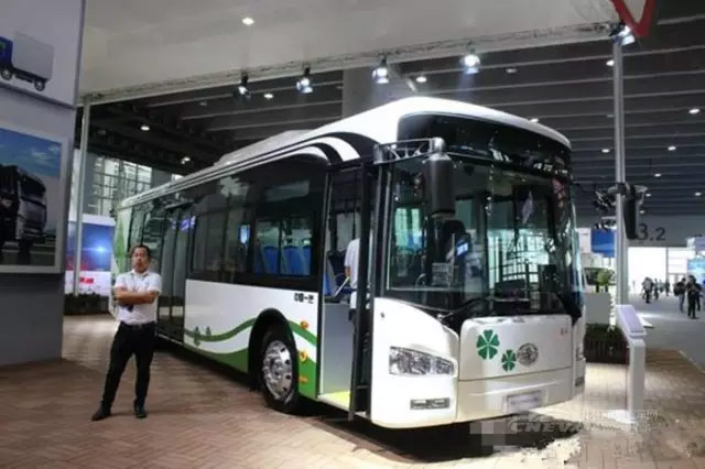 混动大巴成广州车展亮点 新能源客车路线要转向