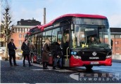 搭载无线快充技术 斯堪尼亚混合动力公交车投用