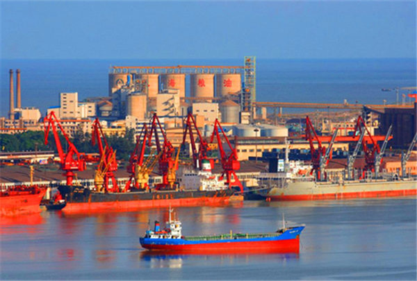港口生产整体回暖 上半年货物吞吐量同比增长7.7%