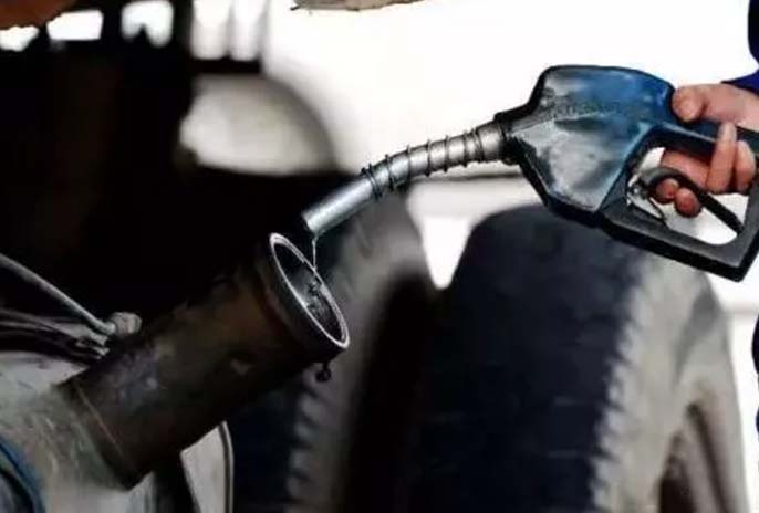 国际油价下跌，汽油价格有望下调，今日92号汽油多少钱一升？
