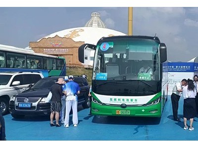驶入中国-蒙古国博览会 国家电投氢能大巴提供交通服务保障